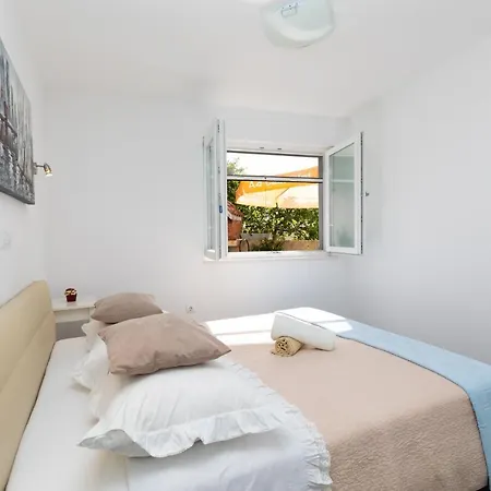 Apartamento Kamelija *