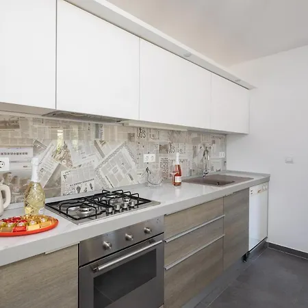 Apartman Seaside Kamelia