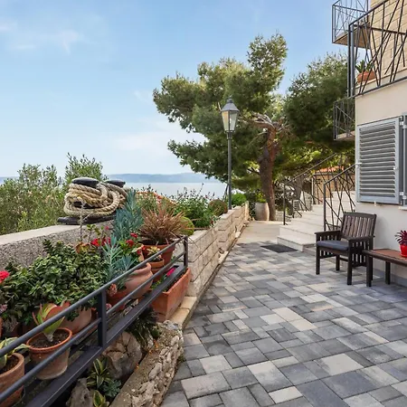Seaside Kamelia Apartman *