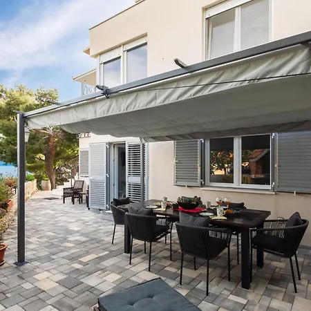 Seaside Kamelia Apartman