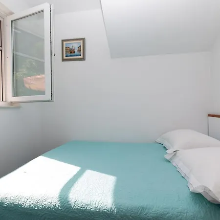 Kamelija Apartment *